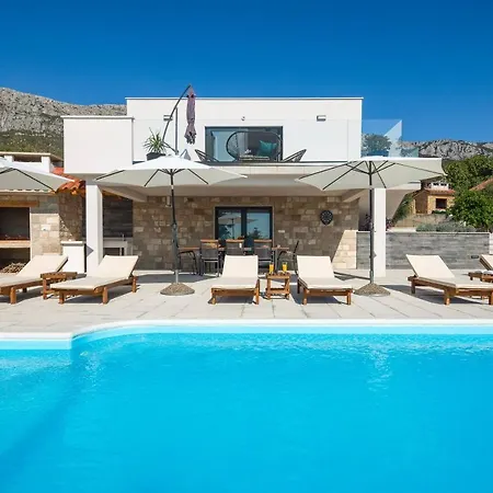 Petra * Kaštela